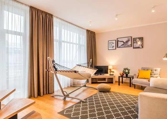 Central 2-Level Penthouse With Terrace And Free Parking